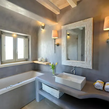 Divine - 10 Bedrooms In Ornos, Tennis Court 빌라 *