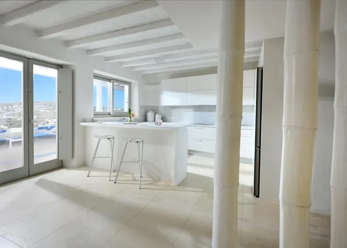 Divine - 10 Bedrooms In Ornos, Tennis Court 빌라